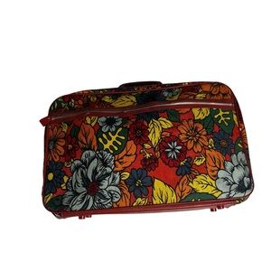 Vintage 60s/70s colorful floral flower power medium sized suitcase